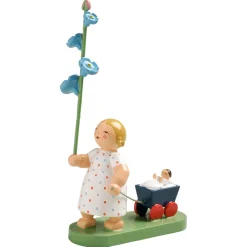 Madchen Mit Vergissmeinnicht